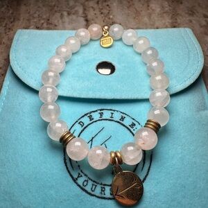 Elegant Rose Quartz Bracelet with Gold Accents